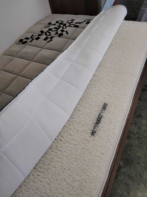 Matras Menggunakan Bahan TPEE H4040, Serat Aliran Udara